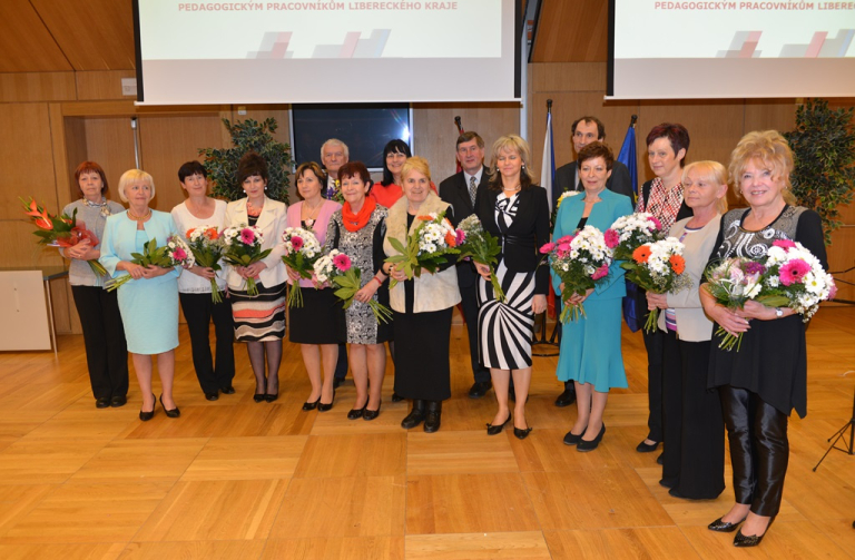 Liberecký kraj přijímá návrhy na ocenění nejlepších učitelů 